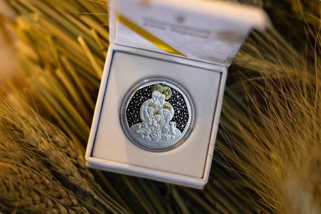 ����: ���