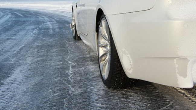 В Каменском в районе «Волчьего горла» произошла авария на трубопроводе