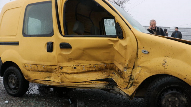 � ������ ����������� Ford � Renault: ������� � ��������� �������� ������ ��������, ������������ ������