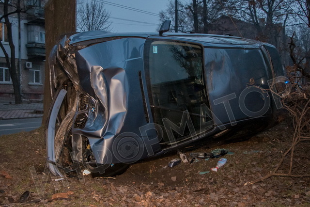 � ������ �� ������ BMW ����� ������ � ������������� �� ���