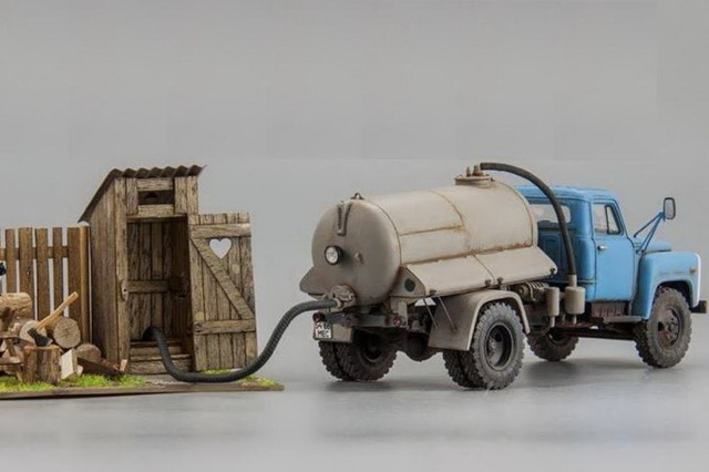 Каменчан просят сообщать о машинах, сливающих фекалии в канализацию Горводоканала