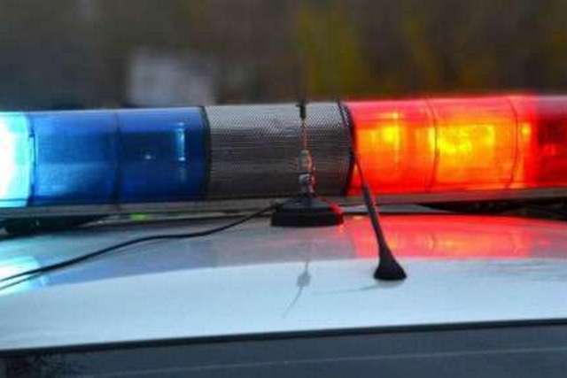 В Днепре из микроавтобуса украли сумку с крупной суммой денег, пока водитель выгружал торты