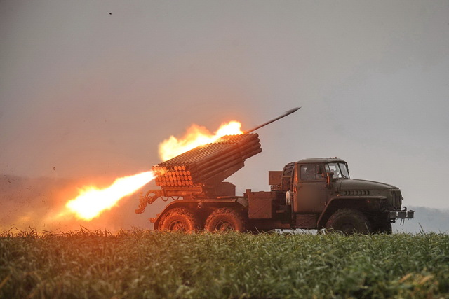 В новогоднюю ночь враг продолжил атаковать Никопольщину