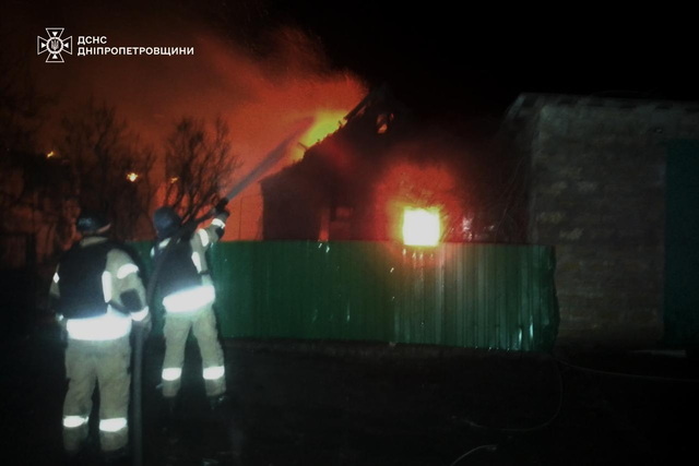 Оккупанты ударили по Днепру: пострадали 8 человек, среди них двое детей