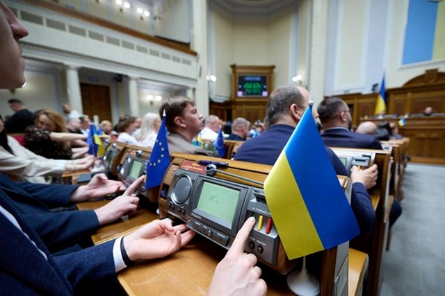 ���� ������ ��������� ������������� ��� ������