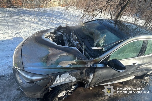 16-летний подросток поджог автомобиль в Каменском