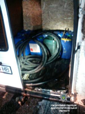 Водный патруль обнаружил водителя, вероятно причастного к кражам дизтоплива