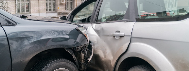 �� ����������� ���� �������������� � ������������� ����������� Lexus � Ford