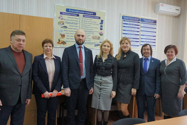 Каменское с рабочим визитом посетила заместитель Главы Государственной службы занятости