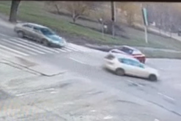 В Каменском на Аношкина произошло ДТП