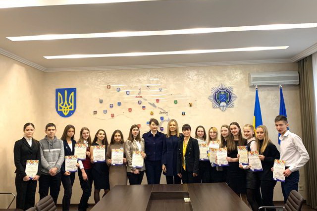 Юный ученый из Каменского стал победителем областного этапа Всеукраинского конкурса защиты научно-исследовательских работ