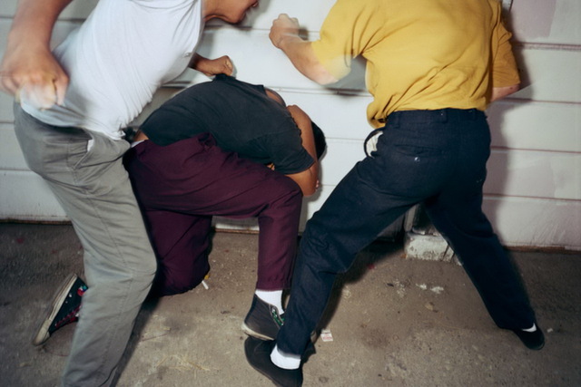 В Каменском сотрудники охранного агенства избили мужчину