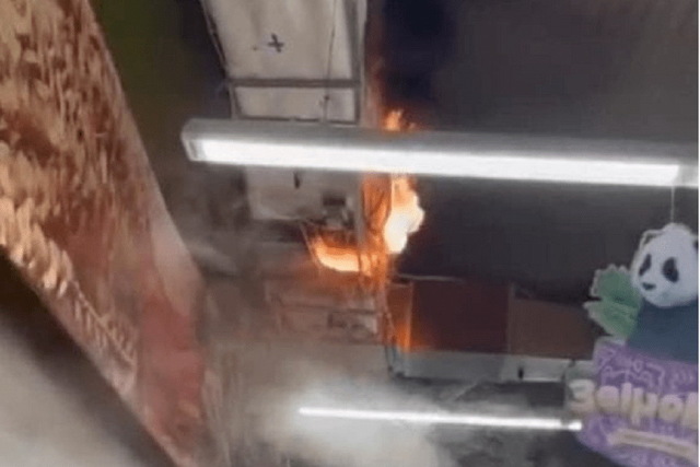 В Днепре на Рабочей горит Варус: людей срочно эвакуировали