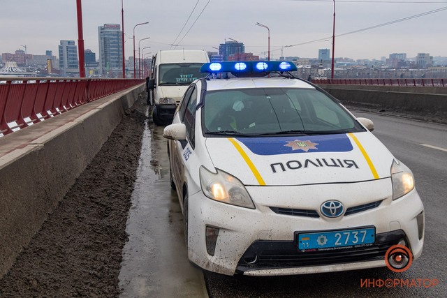 ДТП на Новом мосту в Днепре: пострадали два пассажира Daewoo