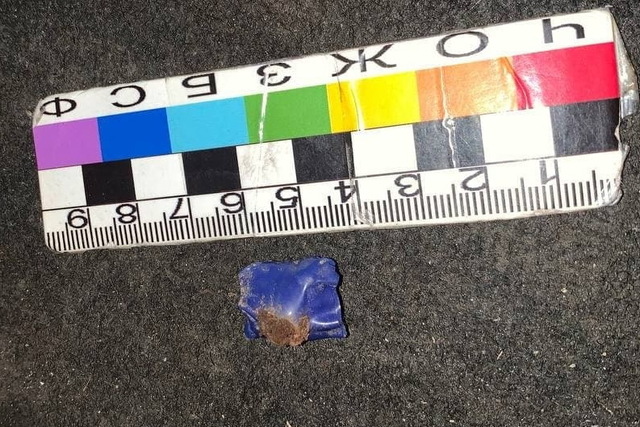 Патрульні затримали чоловіка, який робив закладки