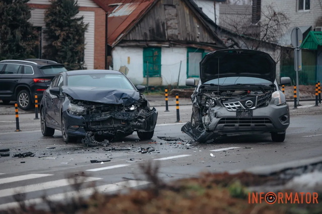 � ������ �� ������� ������� ����������� Mazda � Nissan