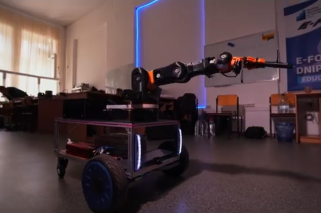 В Днепре создали очень полезного робота