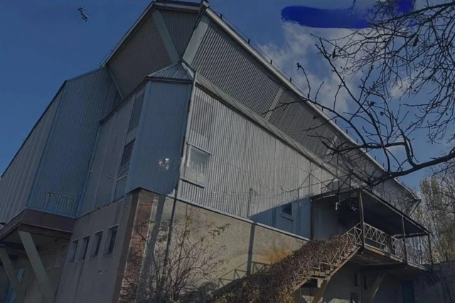 Спорткомплекс Укрзализныци на Набережной Победы в Днепре выставили на аренду