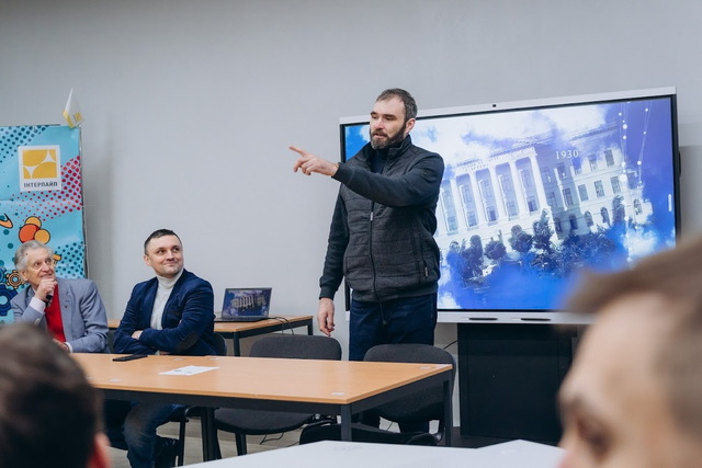 � ����� ��������� 150 ���� �� ��� ���������� ��������� �������