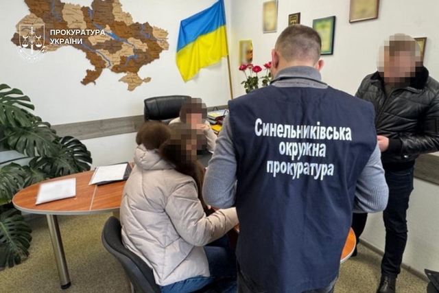 3,5 млн грн ущерба громаде из-за незаконной передачи земель – на Днепропетровщине сообщено о подозрении чиновницам поселкового совета