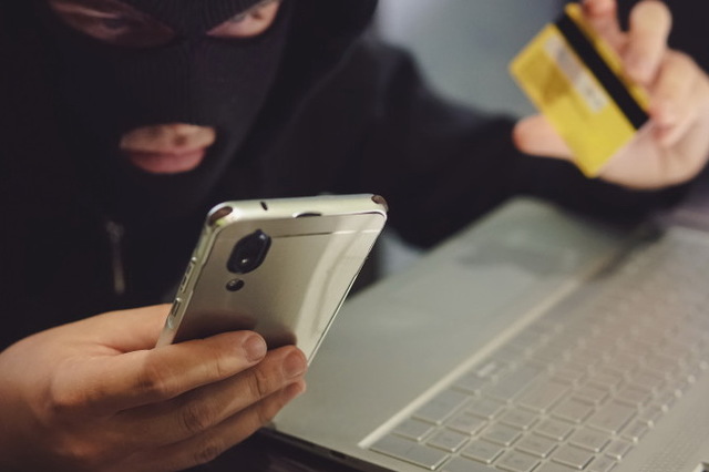 Повідомлення з проханням терміново позичити гроші: перевірте інформацію, щоб не стати жертвою шахраїв!