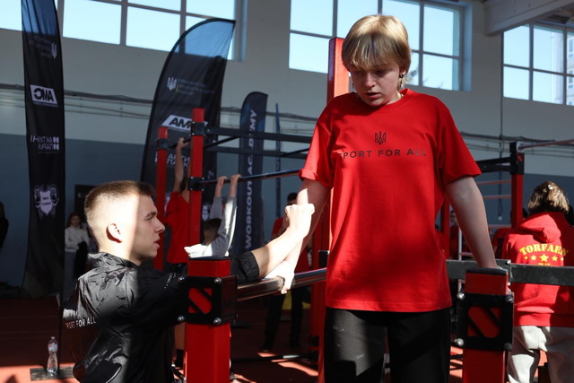 В Днепре провели чемпионат Украины по воркауту