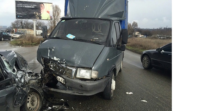 В Днепропетровске в ДТП пострадали 6 человек, в том числе трое детей