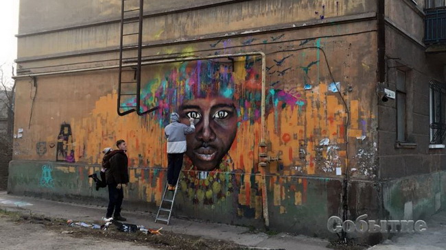 В Каменском появился новый стрит-арт