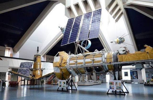 Как за Днепром будут закреплять статус «Космической столицы Украины»