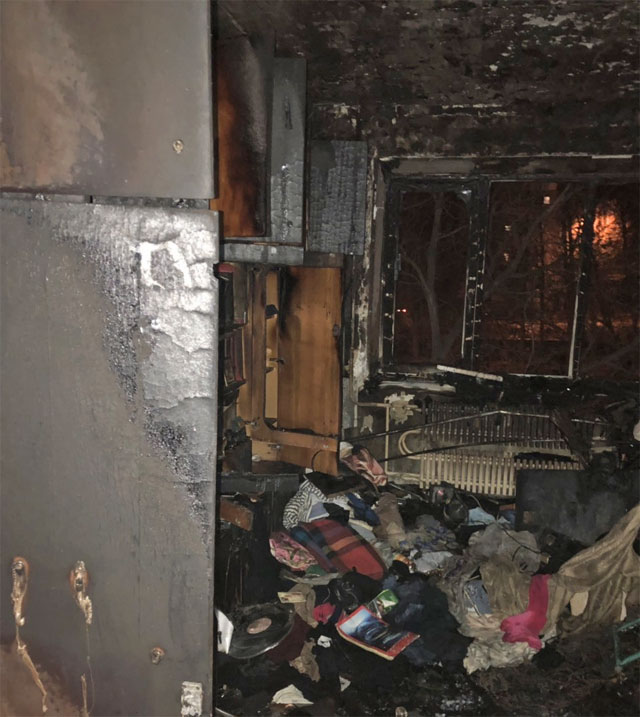 На Соколе горела квартира: пострадали 2 женщины