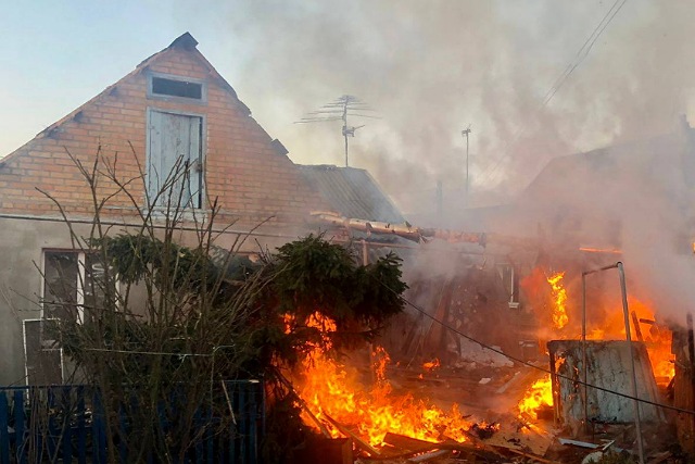 Вночі ворог атакував Марганець та Нікополь