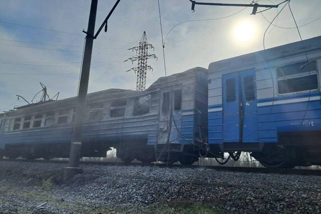 На Днепропетровщине произошла очередная атака россии на гражданский поезд Укрзализныци: есть погибший и пострадавшие