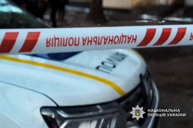 На улице Яготинской ограбили мужчину: грабителя задержали