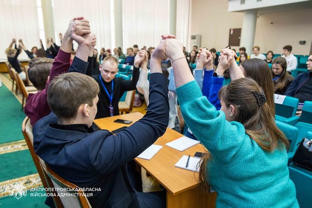 �� ���������������� �������� �������� � ����� �������� ������ STARt LEAD: ������������������ ����� 100 ����������