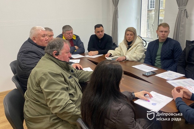 Из-за подорожания топлива в Днепре могут измениться тарифы на проезд в автобусах