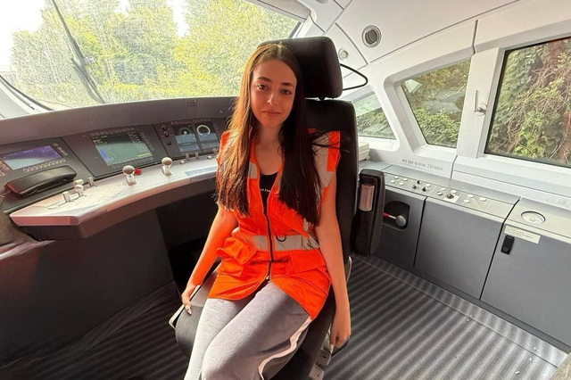 Погибла юная проводница, которая помогала эвакуировать пассажиров поезда Львов – Днепр