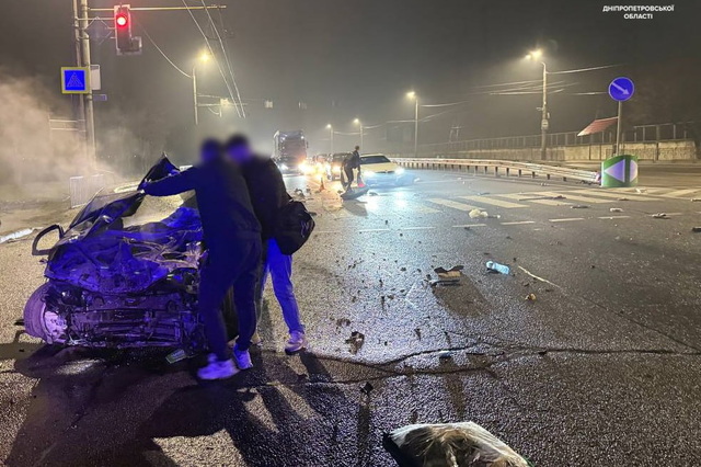 Перекрутило кілька разів і розірвало автомобіль на шматки: водійка Honda була п'яна