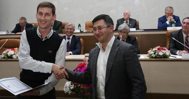 Відзнакою голови облради нагородили працівників ракетно-космічної галузі