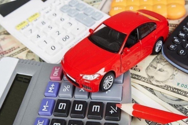 У Кам’янському за несвоєчасне повідомлення про продаж авто депутат міської ради сплатить штраф