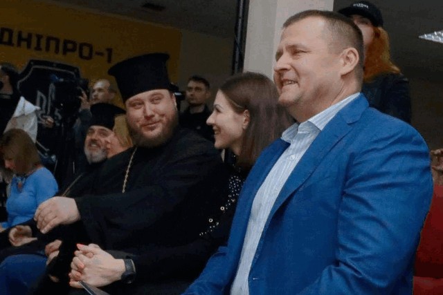 «Поцелуй Иуды»: Борис Филатов обвинил Владыку Симеона во лжи