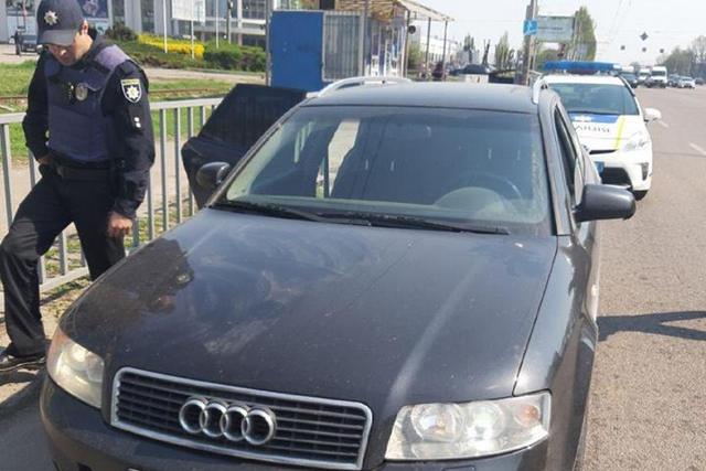 Патрульні Дніпра затримали квартирного крадія