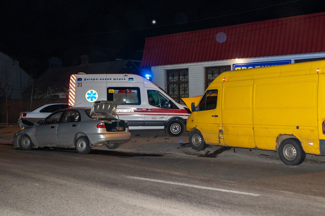 ������� ������������ �� ���������: ������������� Daewoo � Mercedes Sprinter