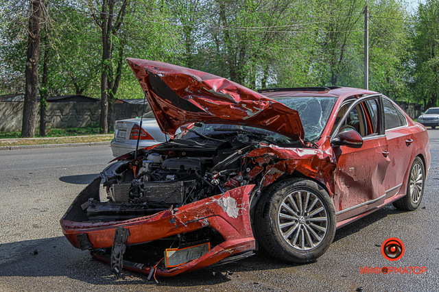      Mercedes  Volkswagen: 5  