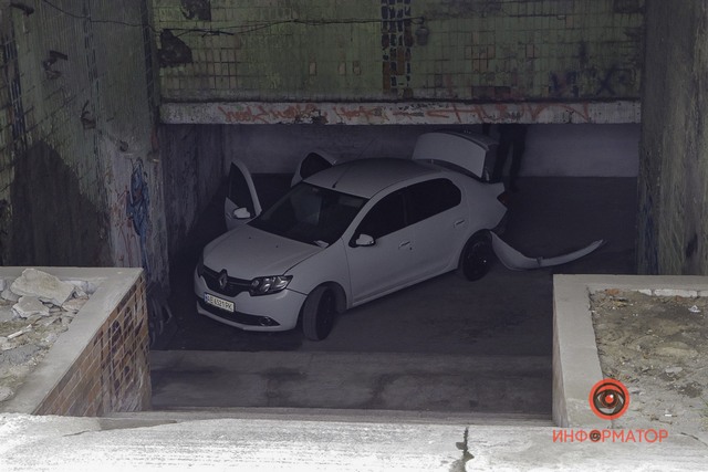 � ������ � ��������� �������� ����� ��������� �������� ������� Renault Logan