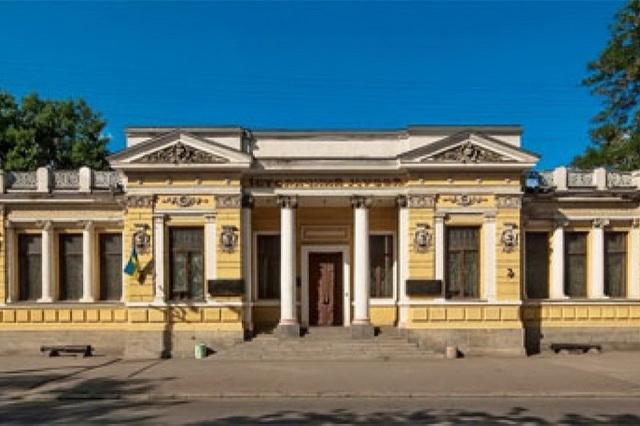 В историческом музее Днепра открывают выставку в память о Чернобыле, летний Лекторий и переходят на английский язык