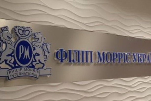 Գ         ,   