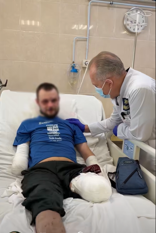 В первом же бою он стался без двух рук и ноги…