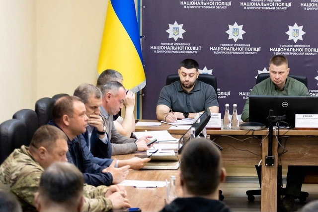 �� ������� ������� ���������������� ������ ������������ 2000 ��������