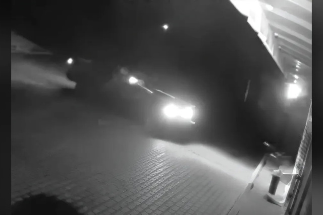 Видео момента: в Синельниково стреляли из машины по заправке