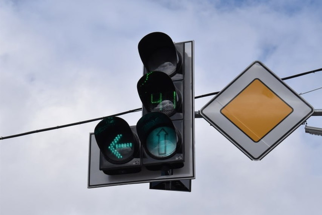 В Днепре еще один перекресток стал более безопасным